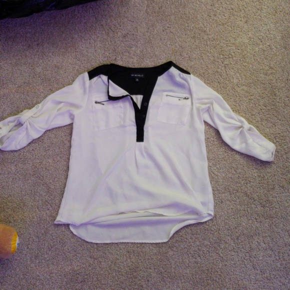 Tops - Size Xs top so cute
